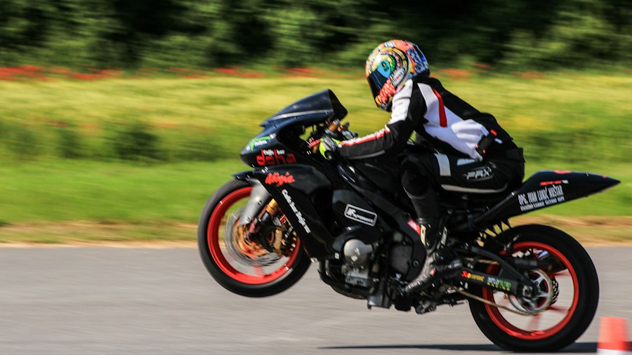 adaptive motorcycle racing