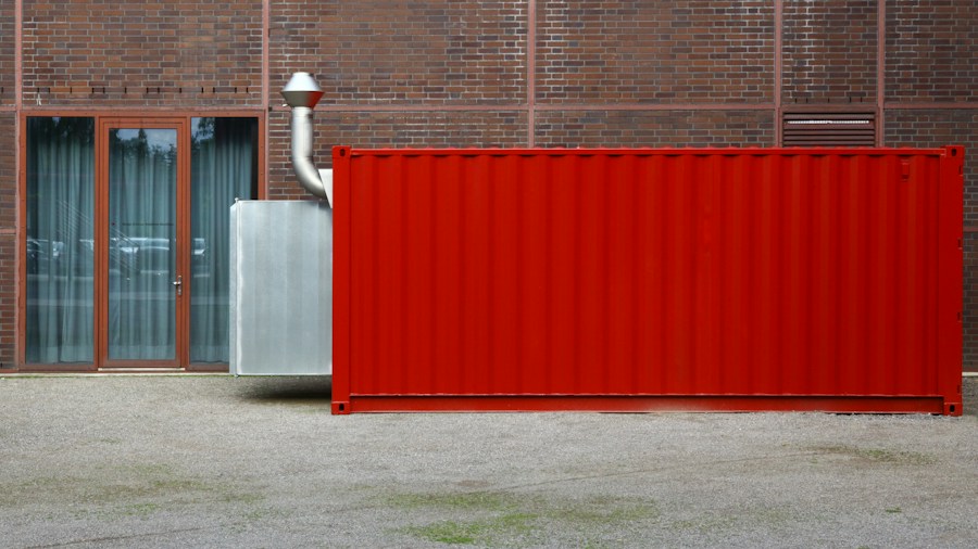 Tesla Powers Arizona Solar Farm What Buyers Should Know 1 battery storage containers industrial