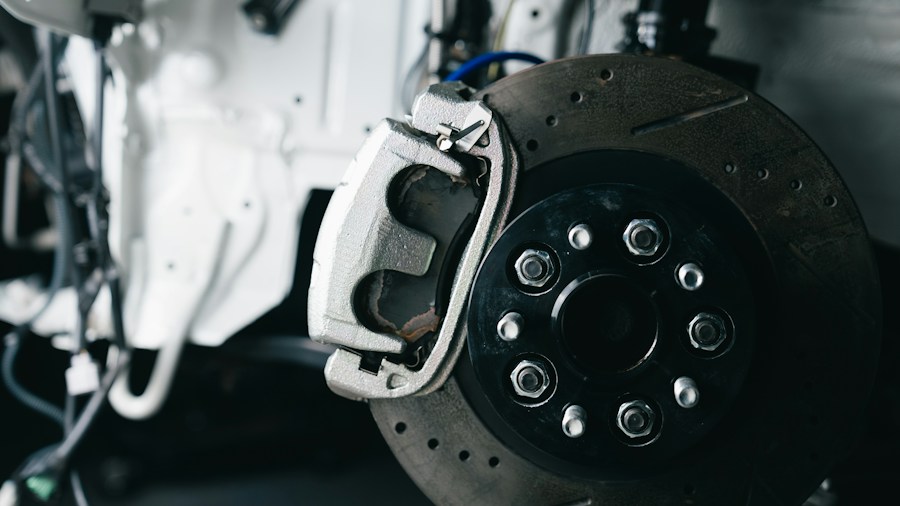 Momentum USA Launches 77 New Brake Parts: What This Means for Your Vehicle 1 ceramic brake pads comparison