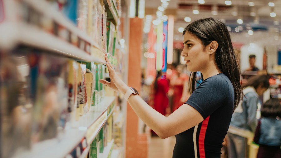 confused shopper reading tool manual
