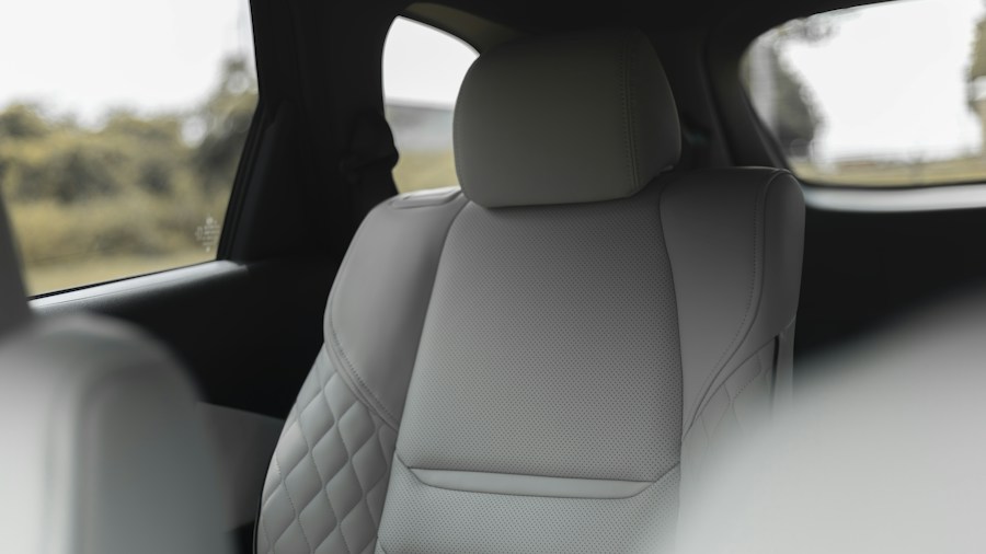 2027 Jeep Wrangler Switchback Final Edition: What Buyers Should Know 1 custom interior leather seats