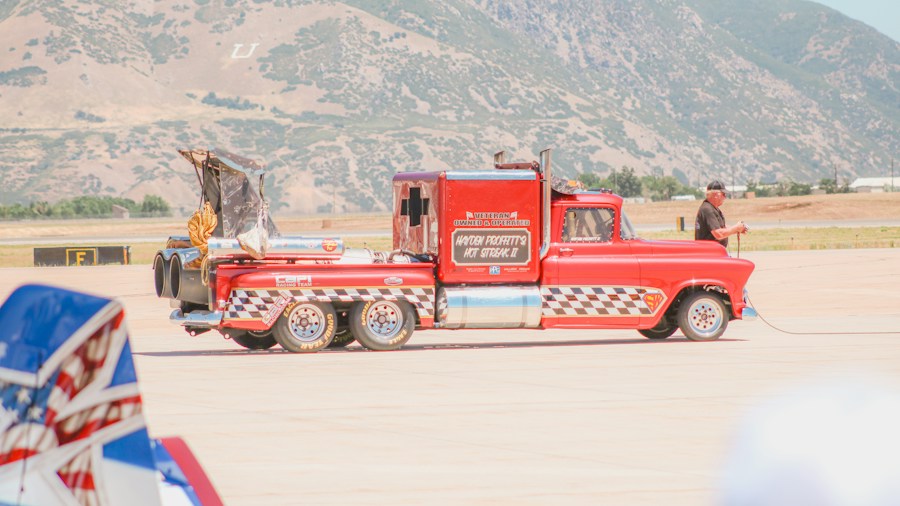 drag racing truck launch