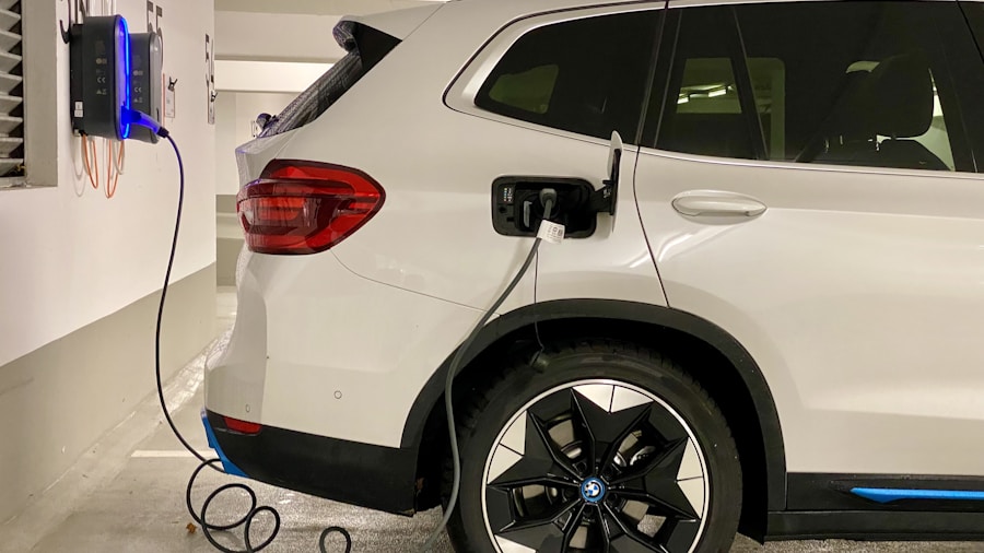 Porsche Cayenne Turbo EV Fast Charging Speed Crushes 16-Minute 10-80 Percent Battery Milestone: What Buyers Should Know 2 electric vehicle home charging setup