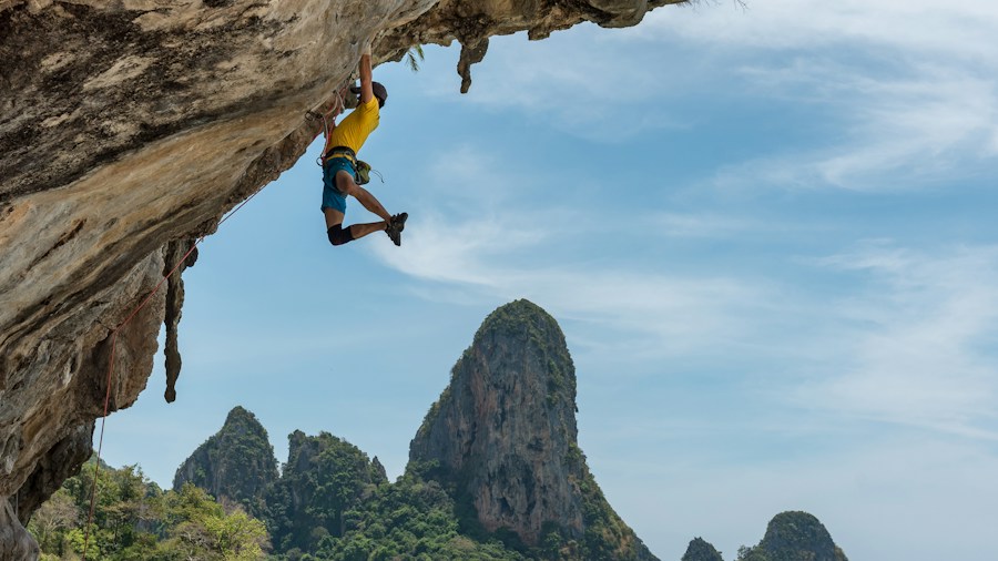 Milestar Patagonia MT Pro Tire Proves Durability in Extreme Off Road Adventure 1 extreme rock climbing terrain