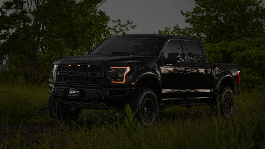 Ford F-150 SuperCrew bed configuration
