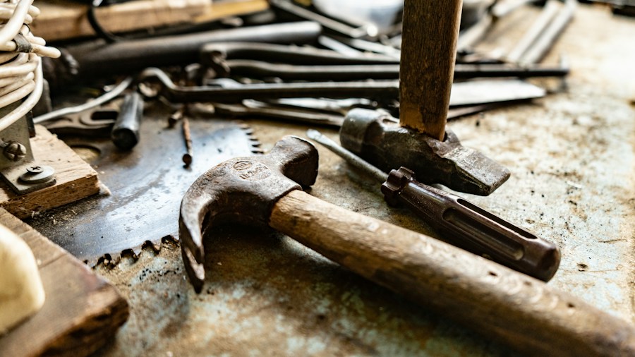 Massive Diesel Engine Restored After 70 Years of Rust and Storage Reveals What Buyers Should Know 1 mechanical restoration workshop tools