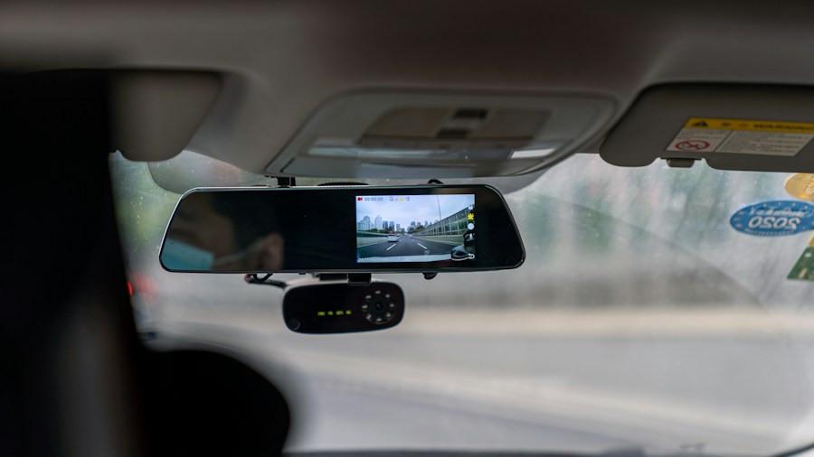 Curb Feelers Were a Car Accessory Essential in the 1980s Here's Why They Disappeared 2 modern parking camera display screen