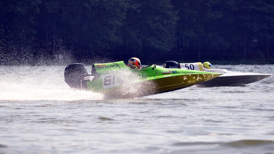 motorboat water launch ramp
