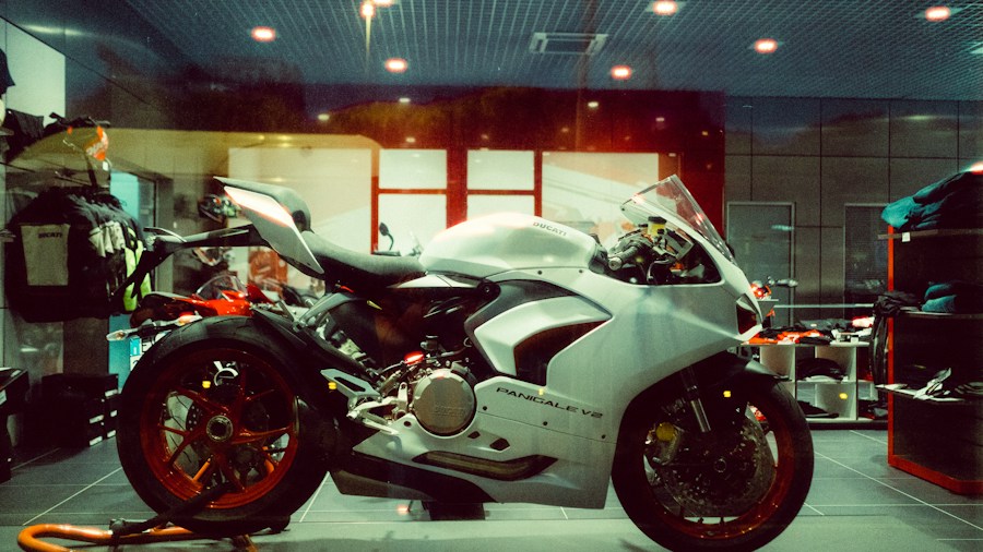 Motorcycle Gear Protection Declining Despite Certified Safety Labels, Researchers Warn 1 motorcycle abrasion testing equipment