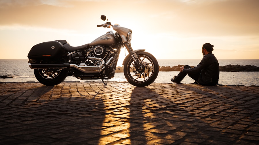 Indonesia Cuts Electric Motorcycle Subsidy: What Shoppers Need to Know 1 motorcycle buyer making purchase decision