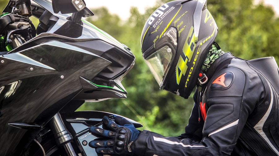Singer Yungblud Crashes Motorcycle at Sturgis and Breaks Leg: What This Means for Riders 1 motorcycle protective gear helmet jacket