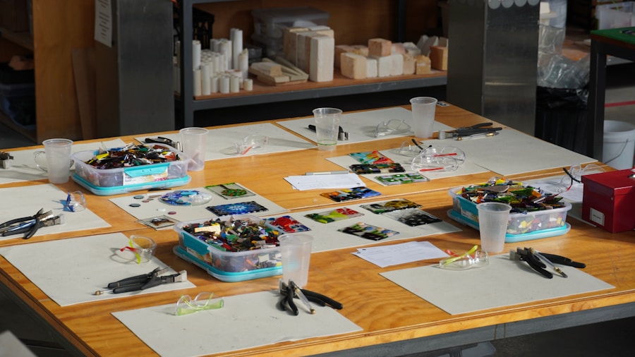 Milwaukee Pipeline Event Showcases What Gear Bags Professional Shoppers Should Bring 1 multiple bags organized workspace
