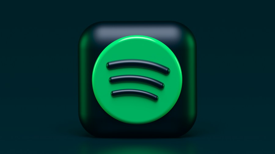 iOS 27 CarPlay Update: What Shoppers Need to Know About New Features 2 podcast music player interface