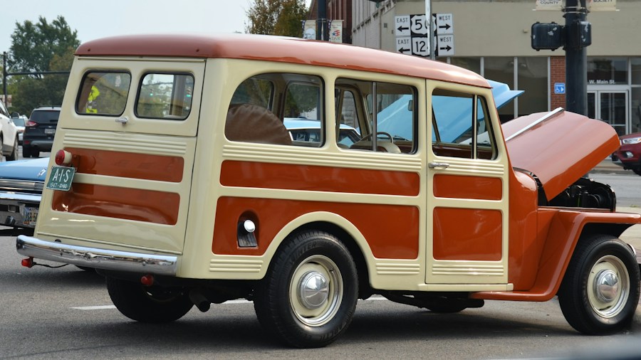 New Toyota FJ Cruiser is Coming But Not to the US: What Shoppers Need to Know 1 retro boxy SUV design heritage