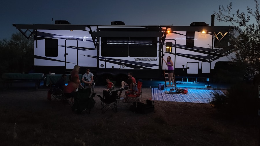 RV roof mounted shade system