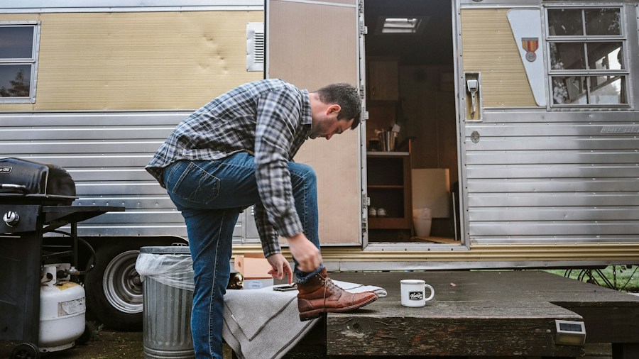 Airstream Returns to Arkansas: What This RV Dealership Opening Means for Shoppers 2 RV service technician performing maintenance
