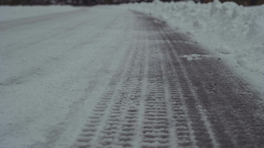 Dunlop Winter Maxx Tires Expand Options for Cars and SUVs This Season 2 sedan winter traction grip