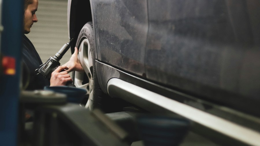 Modern Brake Fluid Standards Shift as Vehicles Get Smarter What Shoppers Should Know 1 technician performing brake service inspection