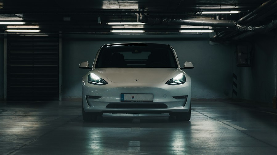 Bidirectional Charging Is Now Available: What Buyers Should Know 1 Tesla car home backup power