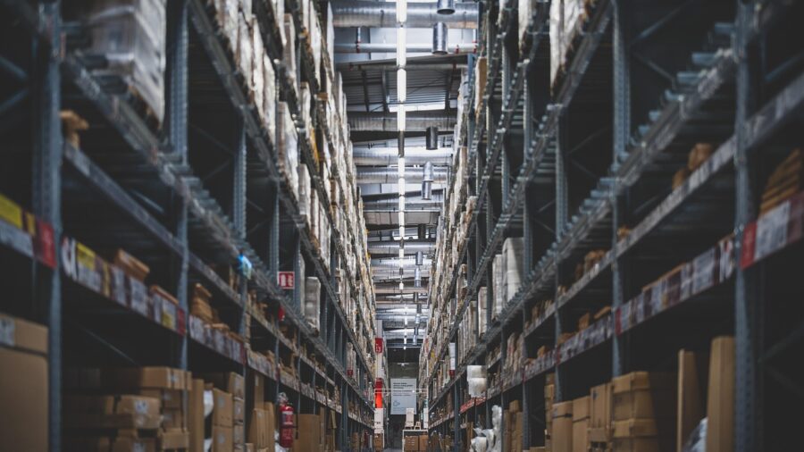 Maxxis Tire Distribution Expands in Pacific Northwest: What Shoppers Should Know 1 tire dealer inventory storage