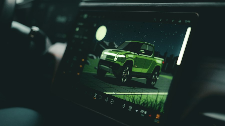 truck interior dashboard technology
