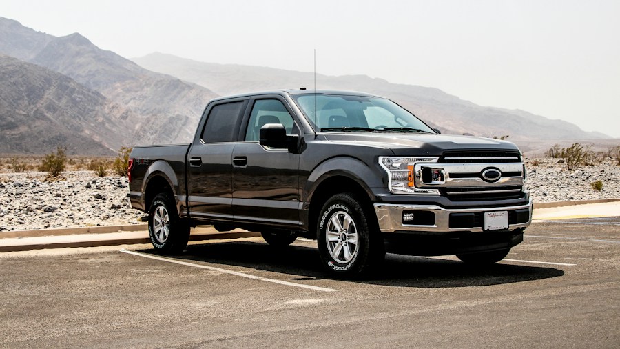 Ford Super Duty Trucks Have Low Salvage Title Rates What Buyers Should Know 1 used pickup truck inspection