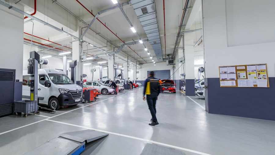 Stellantis Faces Persistent Quality Problems Despite Major Improvement Push 1 vehicle quality inspection process