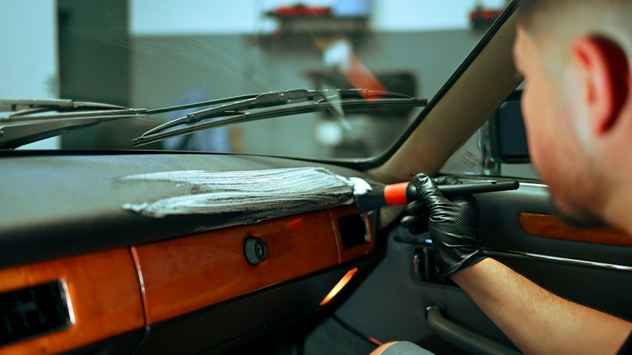 windshield seal inspection detail